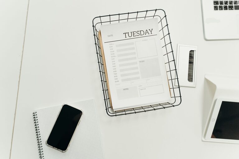 How to Keep Your Emails Under Control: Simple Tips for Inbox Management